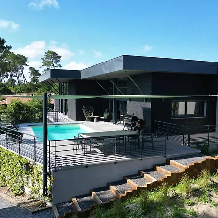Maison Chapron De Standing Avec Piscine, Calme Et Golf A Vila *