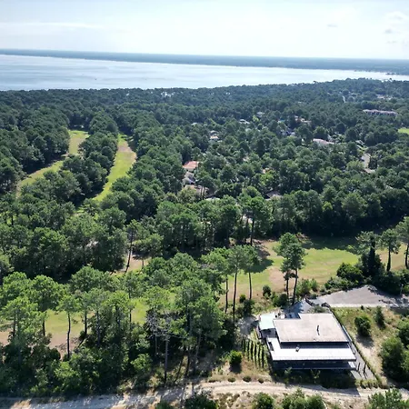 Maison Chapron De Standing Avec Piscine, Calme Et Golf A Villa