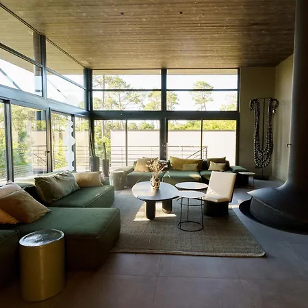 Maison Chapron De Standing Avec Piscine, Calme Et Golf A Willa